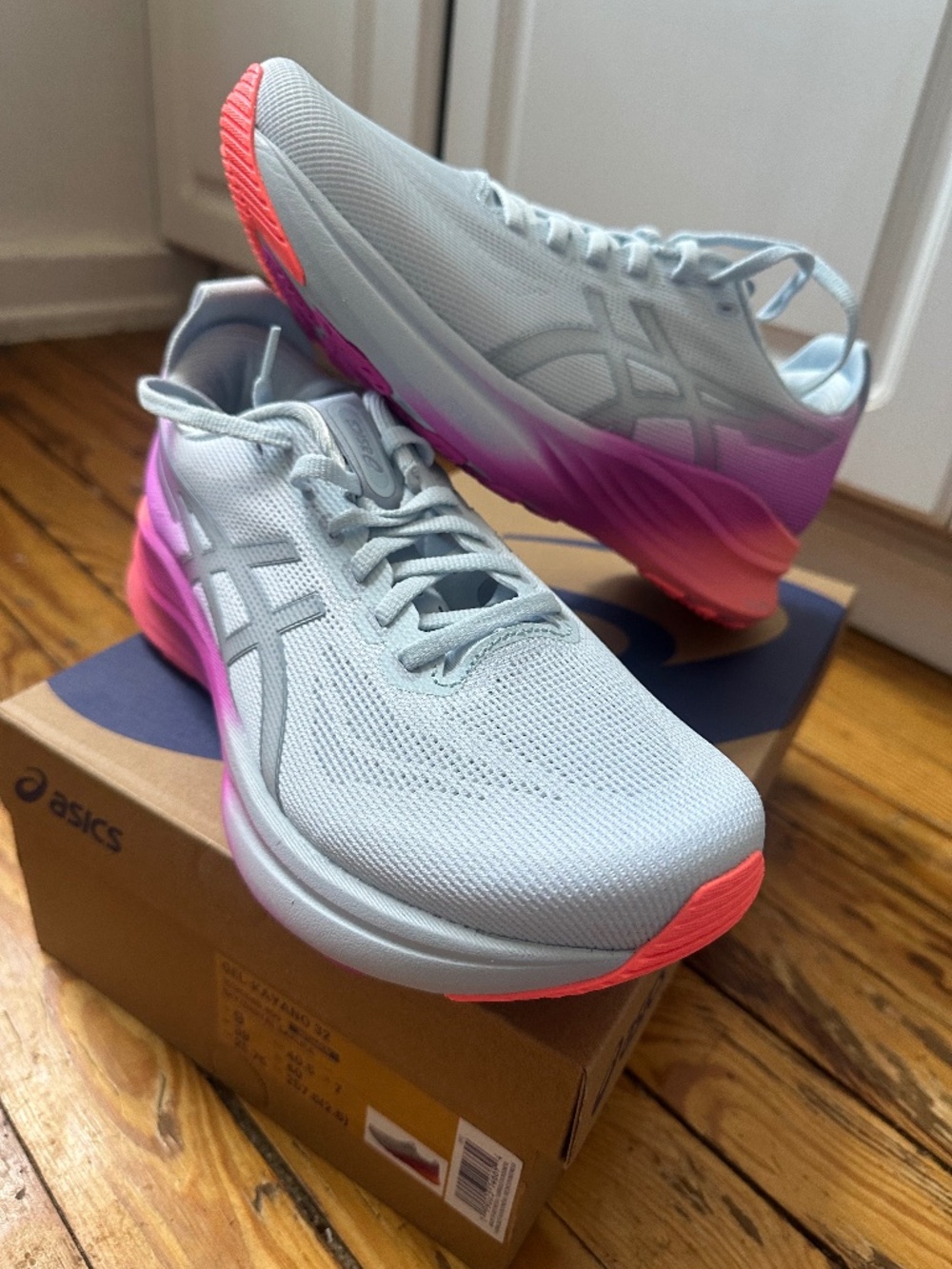 ASICS Women's Gel-Kayano 32 Running Shoes -Sky/Digital Sakura - New With Tags